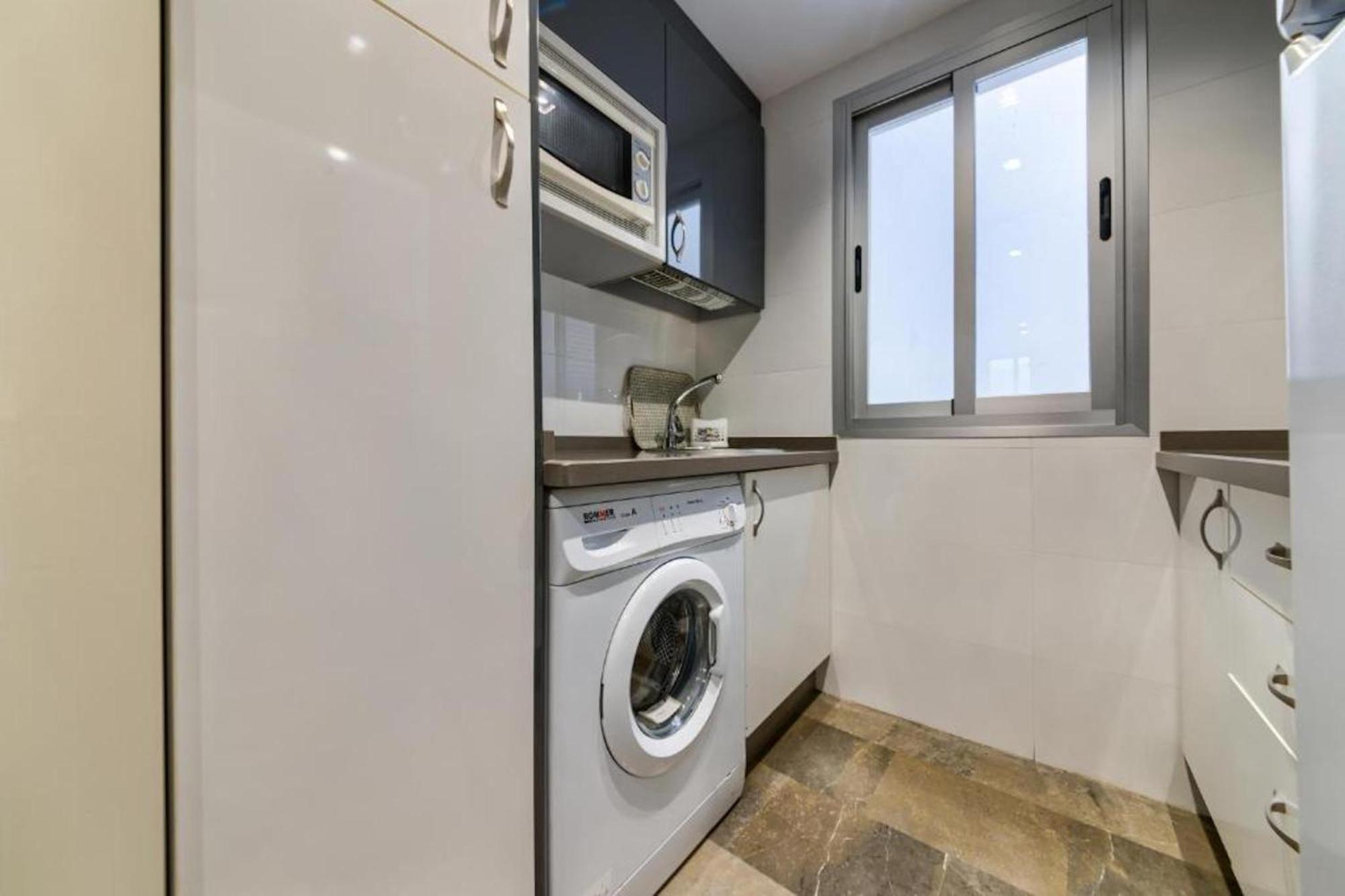 Apartamento En Casco Historico Con Terraza Comunitaria Y Parking Opcional グラナダ エクステリア 写真