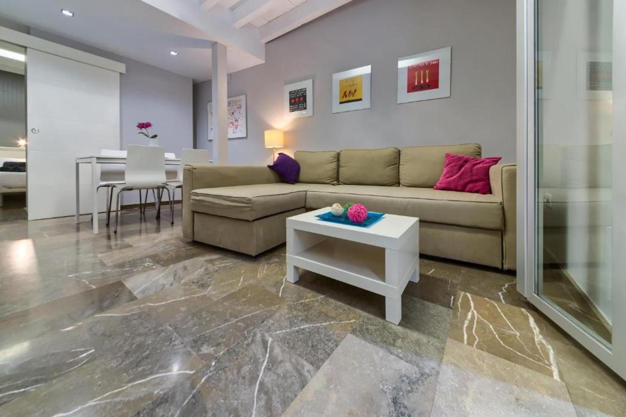 Apartamento En Casco Historico Con Terraza Comunitaria Y Parking Opcional グラナダ エクステリア 写真
