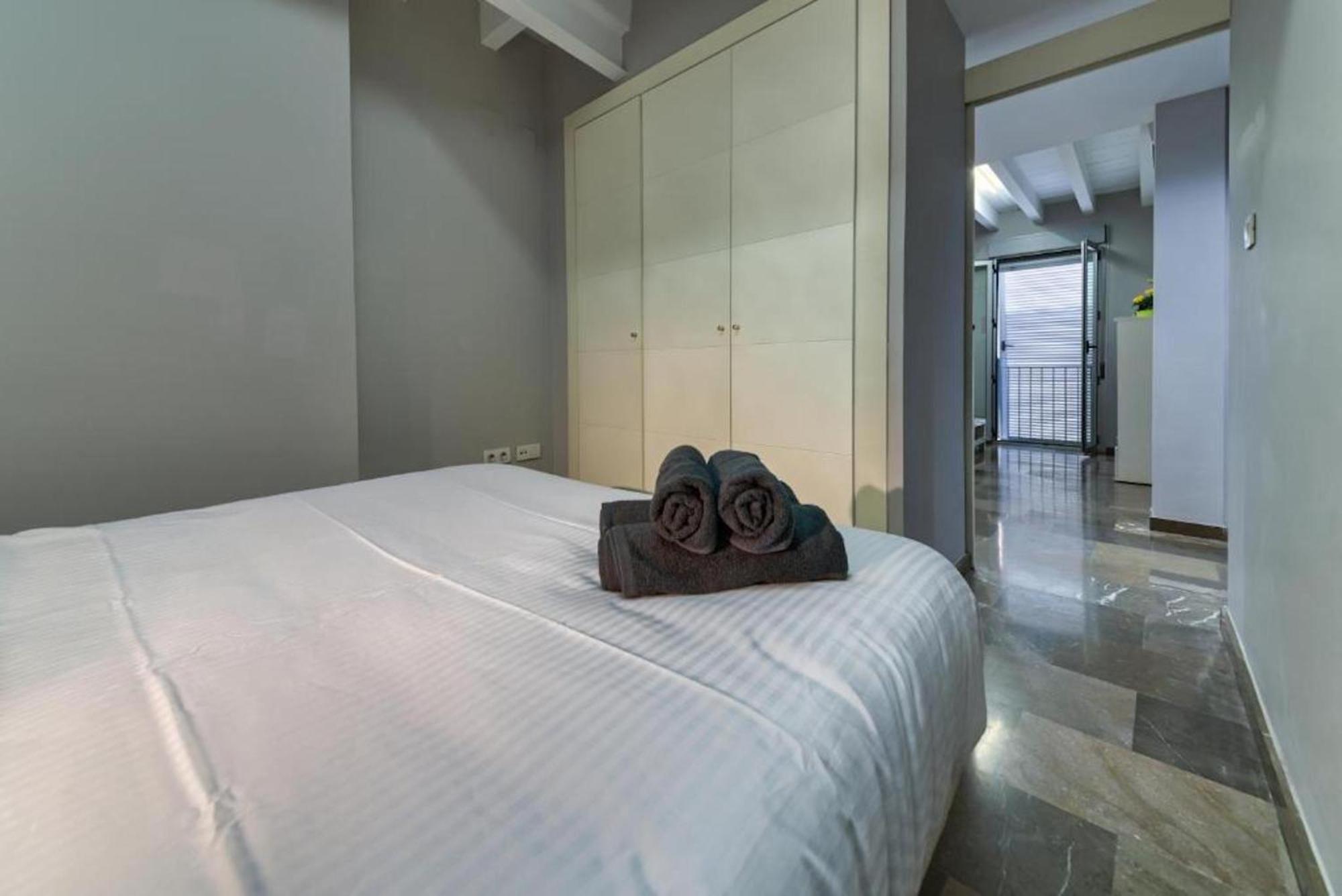 Apartamento En Casco Historico Con Terraza Comunitaria Y Parking Opcional グラナダ エクステリア 写真