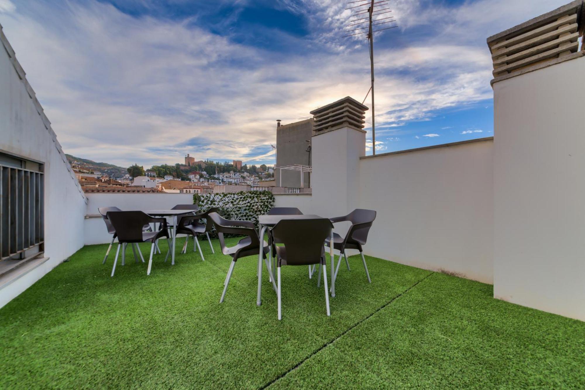 Apartamento En Casco Historico Con Terraza Comunitaria Y Parking Opcional グラナダ エクステリア 写真