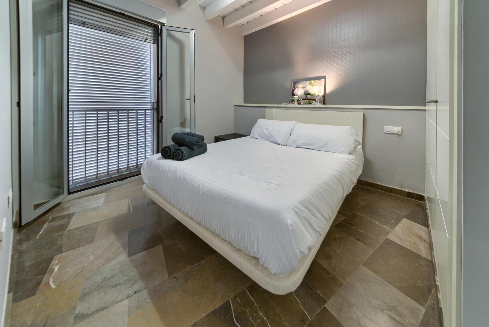 Apartamento En Casco Historico Con Terraza Comunitaria Y Parking Opcional グラナダ エクステリア 写真